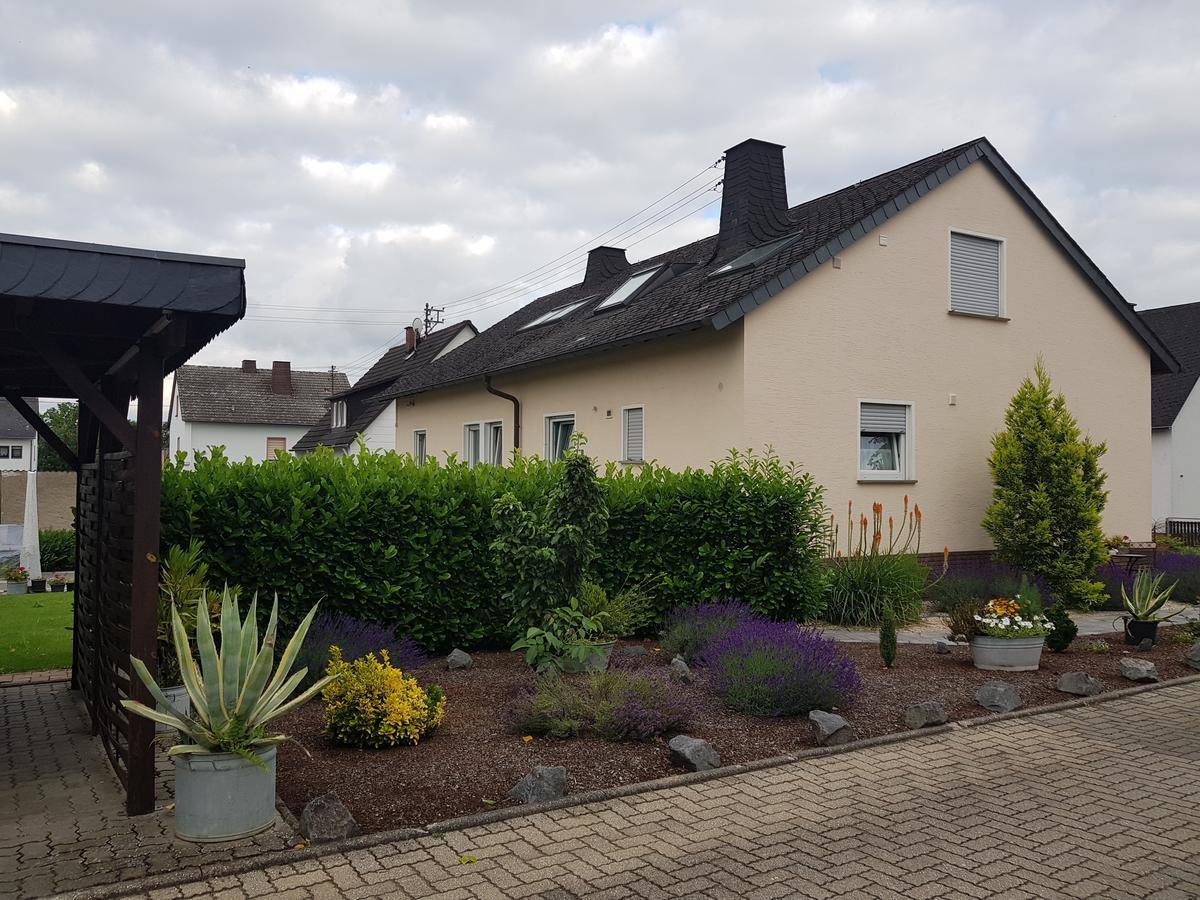 Ferienwohnung Hedi Mertloch ภายนอก รูปภาพ