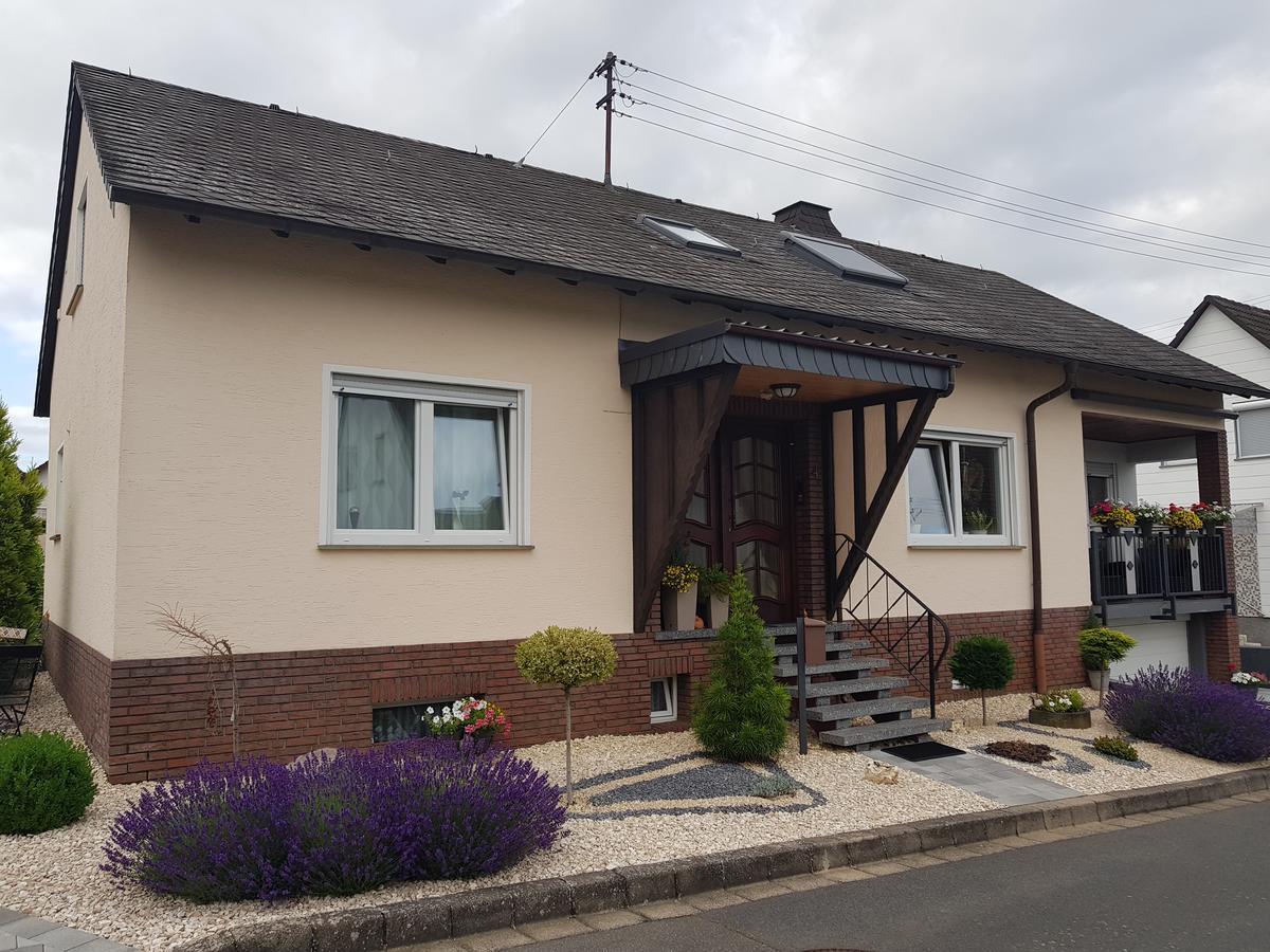 Ferienwohnung Hedi Mertloch ภายนอก รูปภาพ